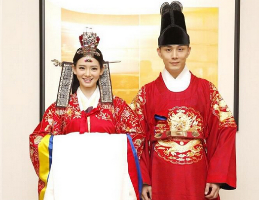 中国古代各民族结婚穿什么?_[u'ssrd', u'\u65f6\